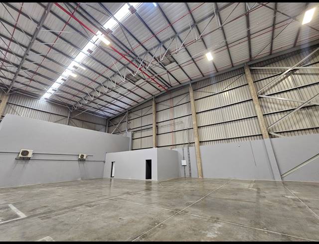 3,280M² WAREHOUSE TO LET IN LINBRO PARK